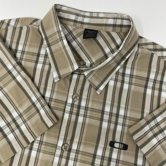 OAKLEY Short Sleeve Button Up Beige Plaid Casual Men's Large - Picture 1 of 4